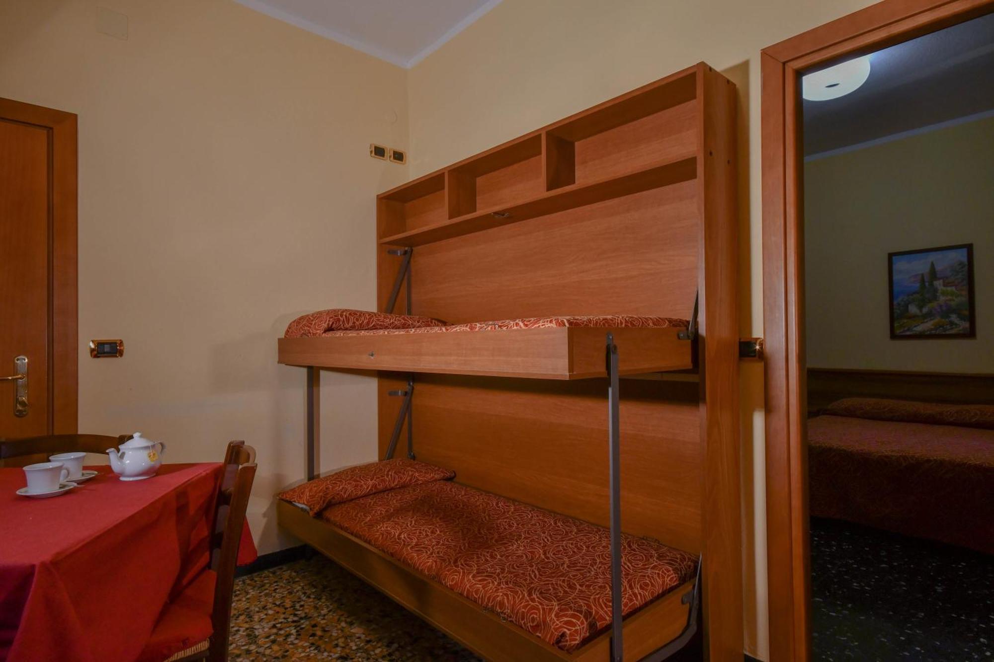 Hotel Residence Paradiso Moneglia Ruang foto