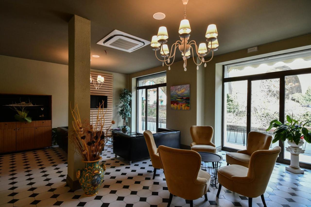 Hotel Residence Paradiso Moneglia Bagian luar foto