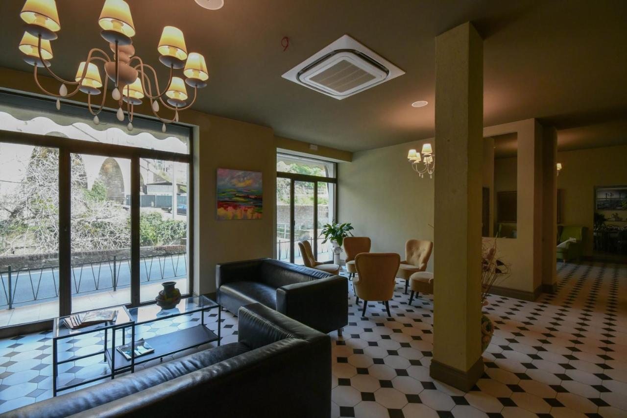 Hotel Residence Paradiso Moneglia Bagian luar foto