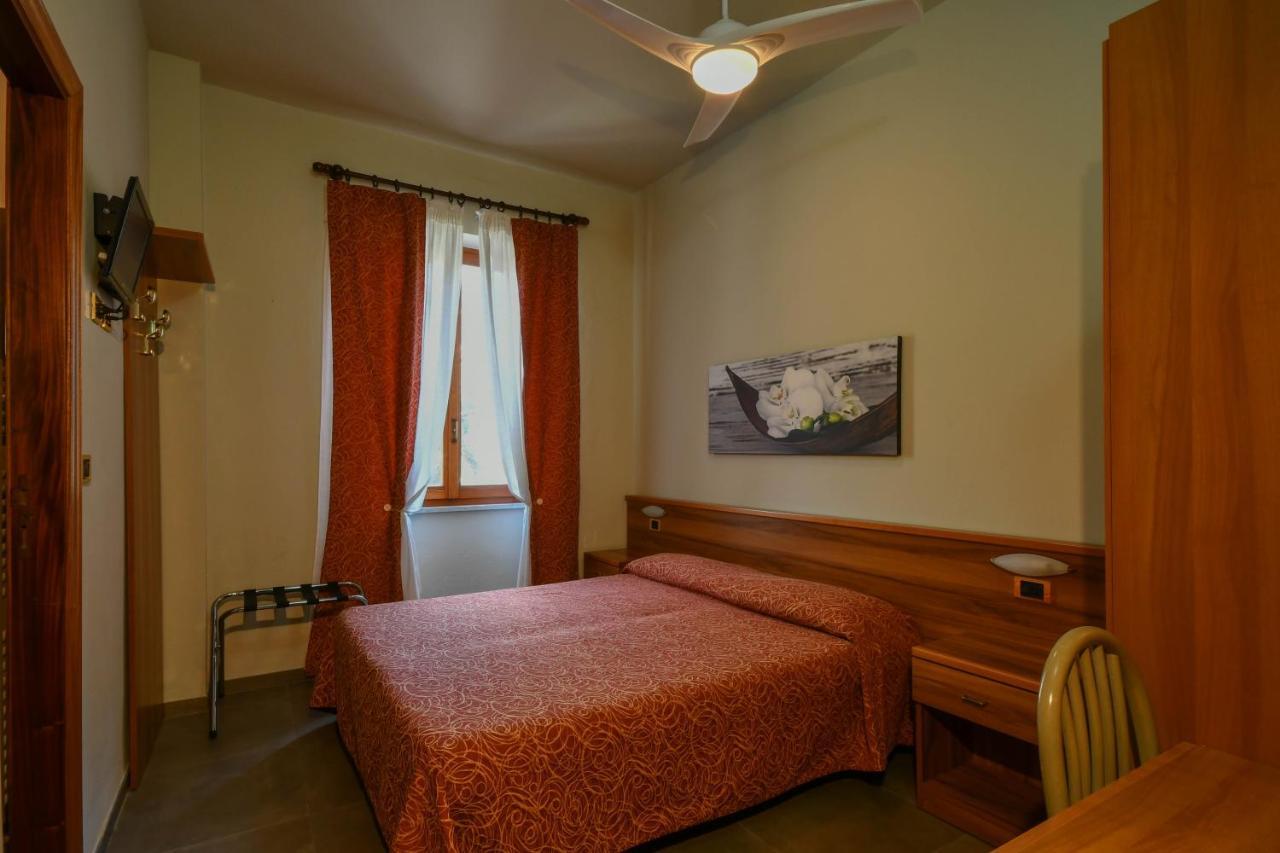 Hotel Residence Paradiso Moneglia Ruang foto